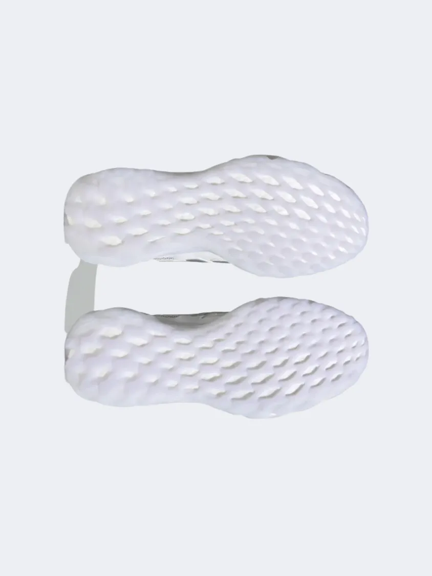 Hq6992-Web Boost Ftwwht/Silvmt/Zeromt
