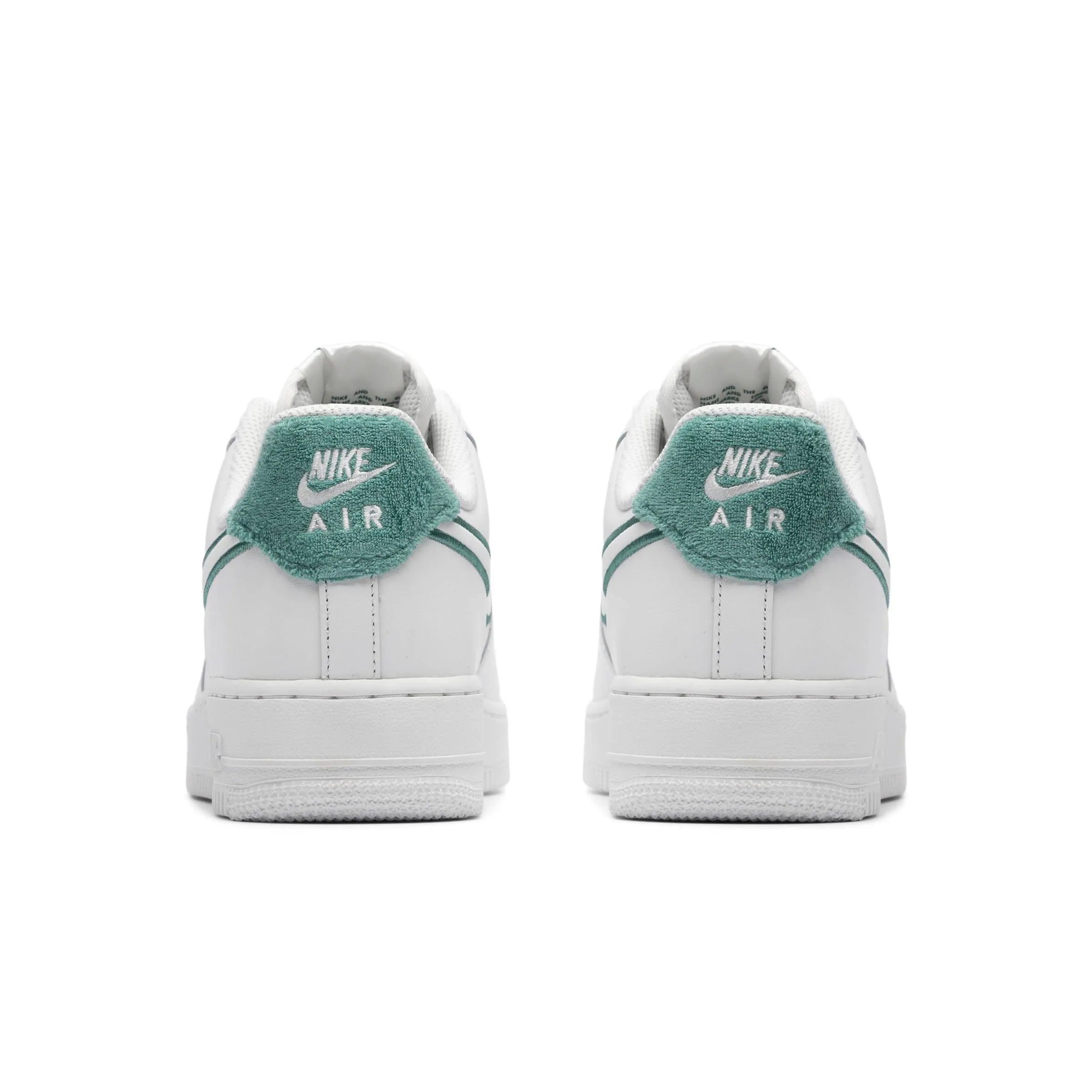 NIKE AIR FORCE 1 '07 LV8