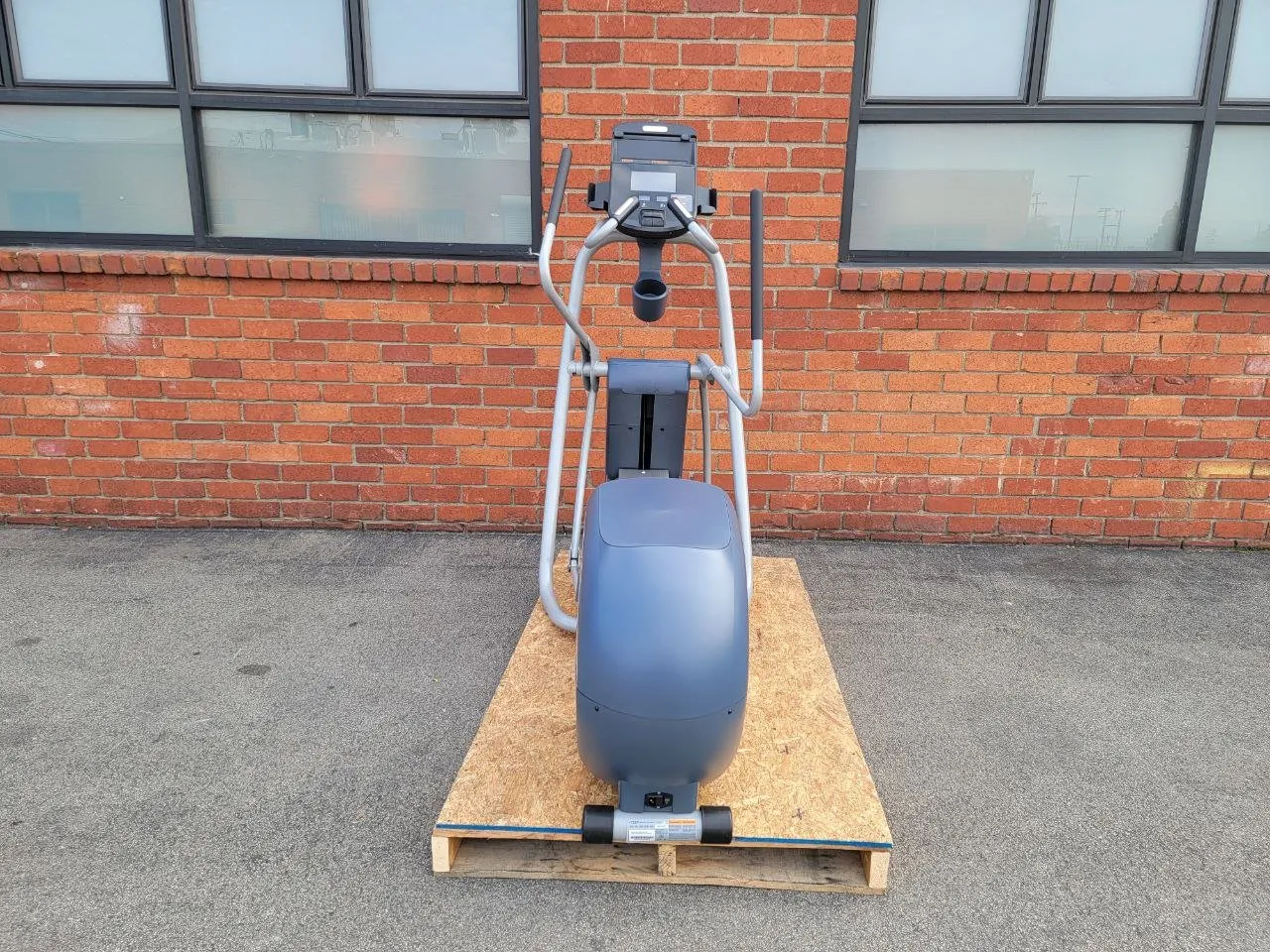 Precor EFX 445 Elliptical - Demo