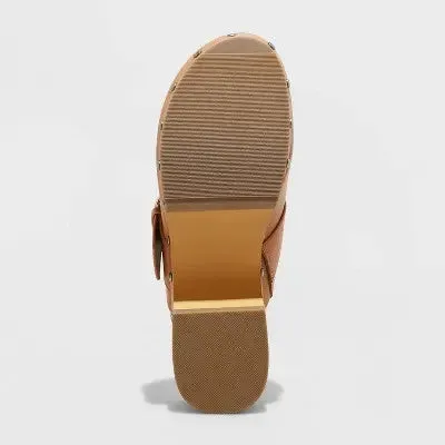 Universal Thread Women's Platform Chunky Block Low Heel Slip On Mule Memory Foam